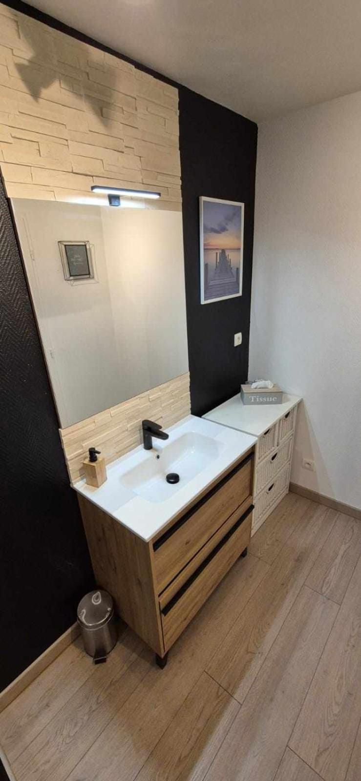 Nouveau !! Confortable Totalement Renove Avec Parking Gratuit - Hypercentre De Apartment *